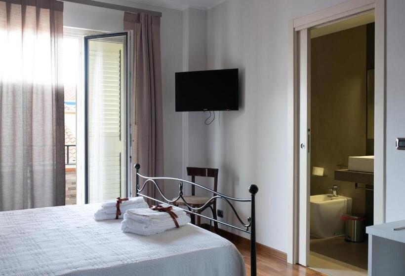 بنسيون Torrevarata   Guest Rooms