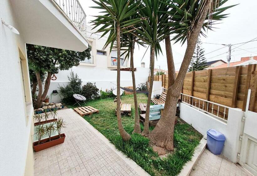 הוסטל Cloud To Chill Surfhouse Baleal