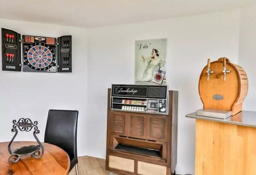 Retkeilymaja Young Backpackers Homestay