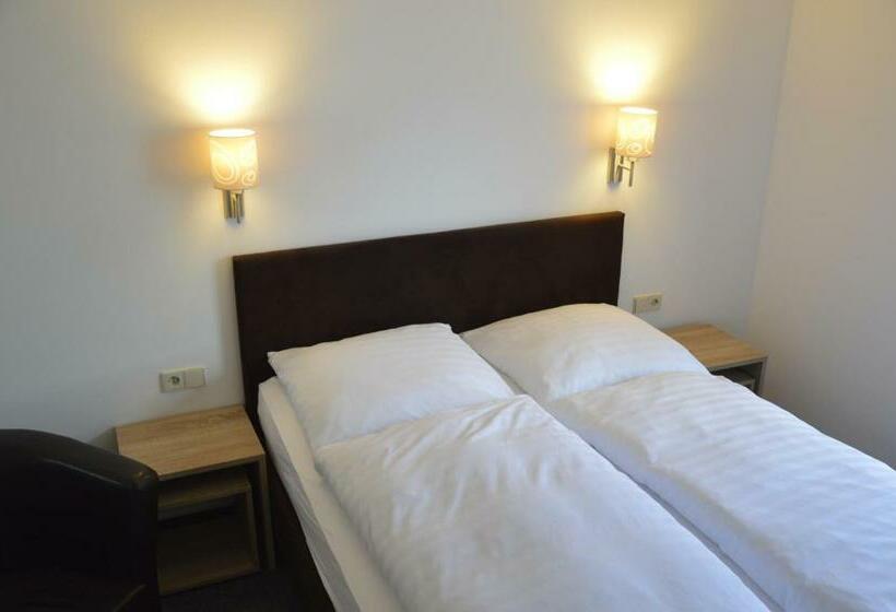 ペンション Gästehaus Fäßle