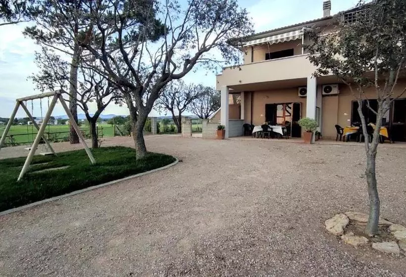 ホテル Agriturismo I Debbi
