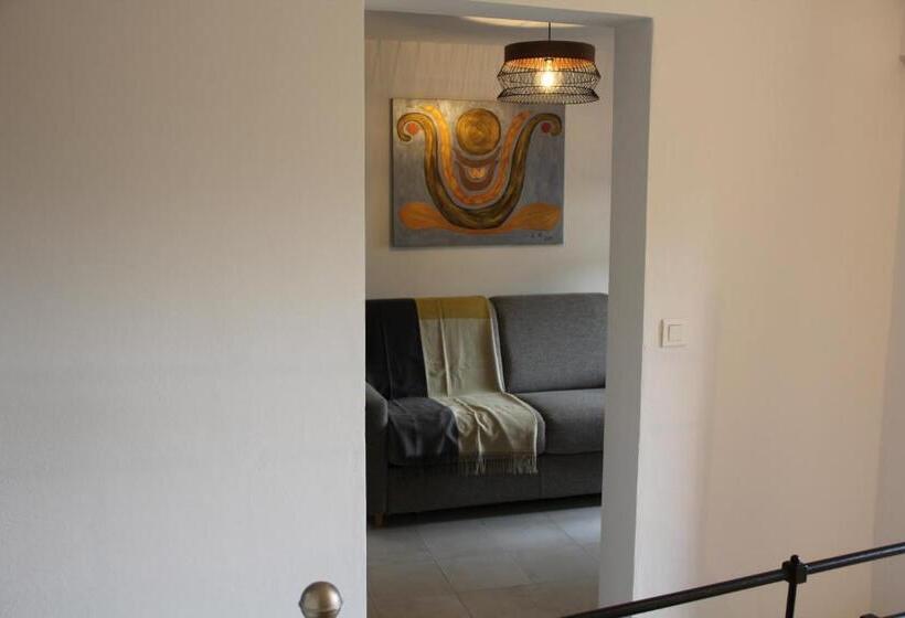 펜션 Clos De La Madone