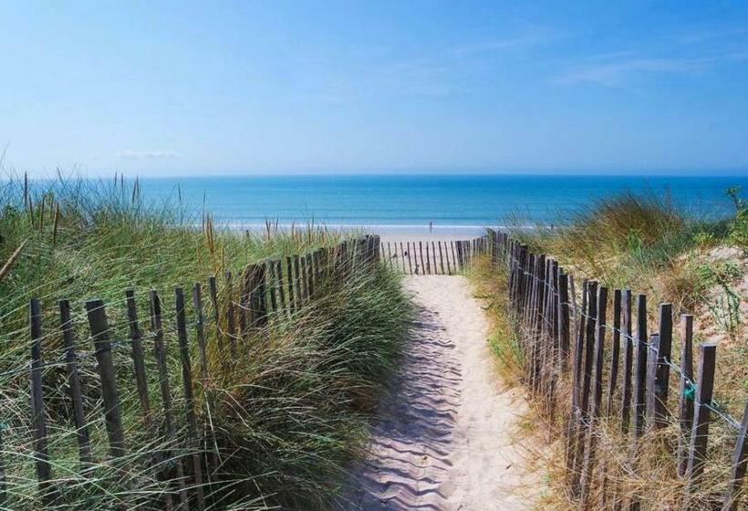 بنسيون Derrière La Plage : Suite, Patio Et Pergola