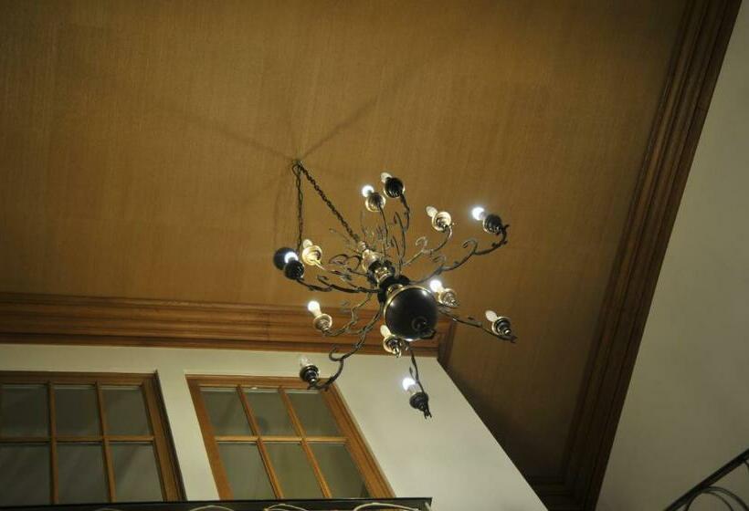 ペンション Zur Herzklinik