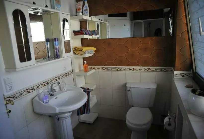 Majatalo Zur Herzklinik