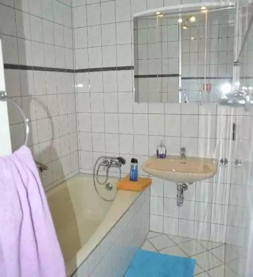 Majatalo Zur Herzklinik