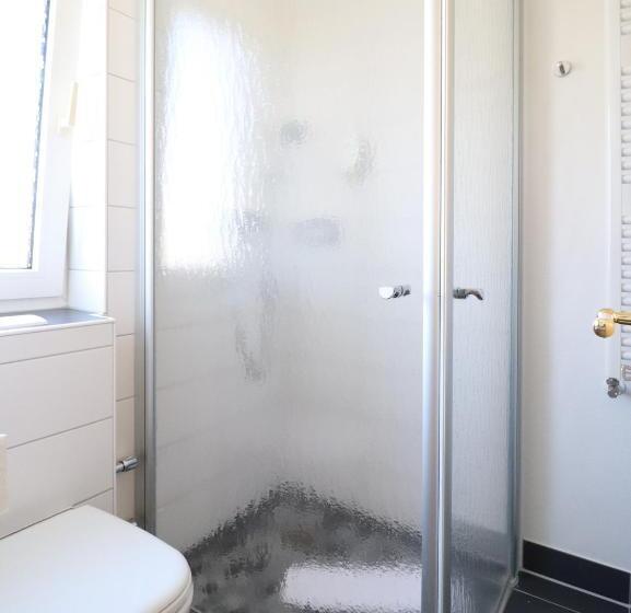 膳宿费 Kleine Möwe