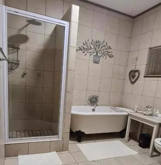 Aamiaismajoitus (B&B) Kliprand Guest House