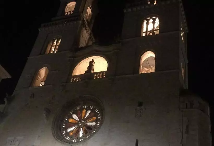 ベッドアンドブレックファースト La Chicca In Centro Altamura