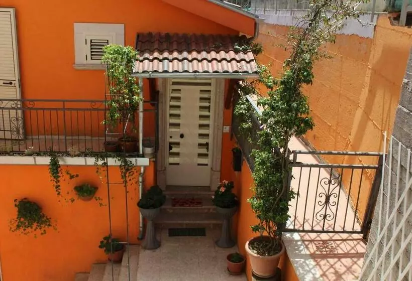 Aamiaismajoitus (B&B) Le Ali Del Vento