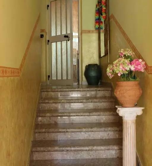 Aamiaismajoitus (B&B) Le Ali Del Vento