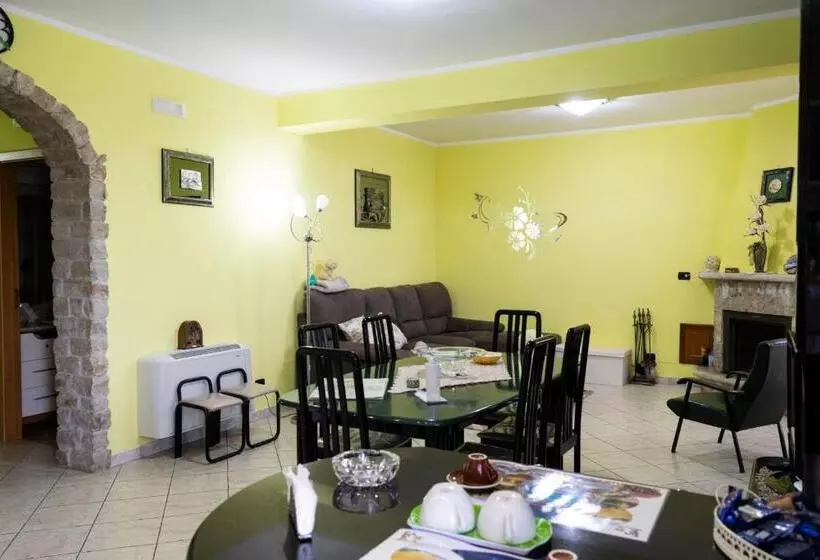 Aamiaismajoitus (B&B) Le Ali Del Vento