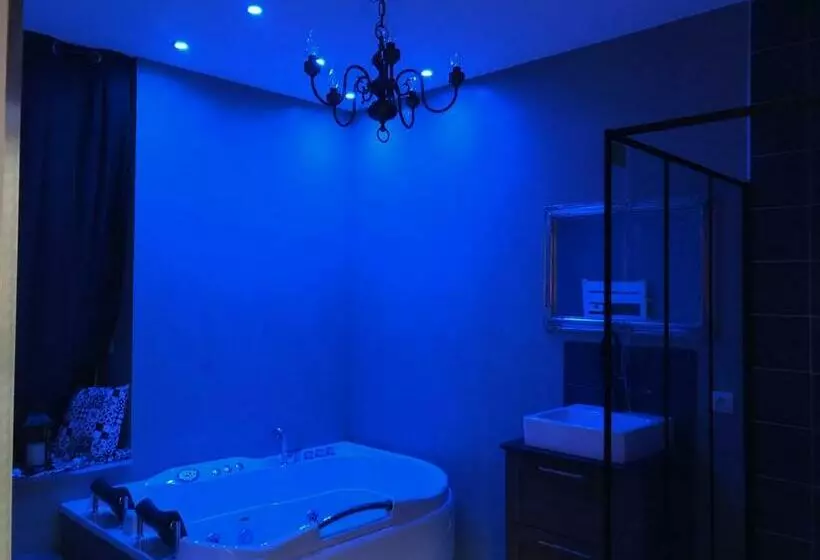 Aamiaismajoitus (B&B) Manoir Aux Trois Charmes