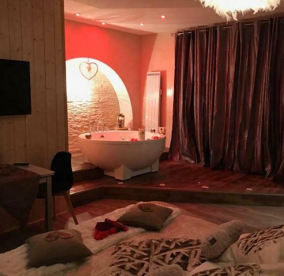 Bed and Breakfast Manoir Aux Trois Charmes