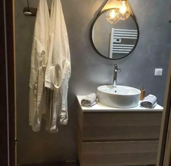 Aamiaismajoitus (B&B) Manoir Aux Trois Charmes