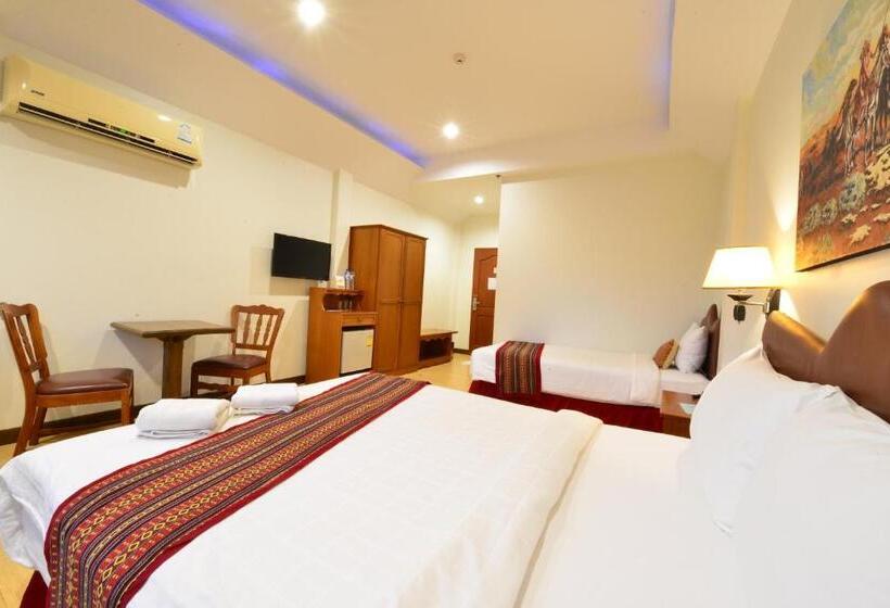 Отель Thong Somboon Club