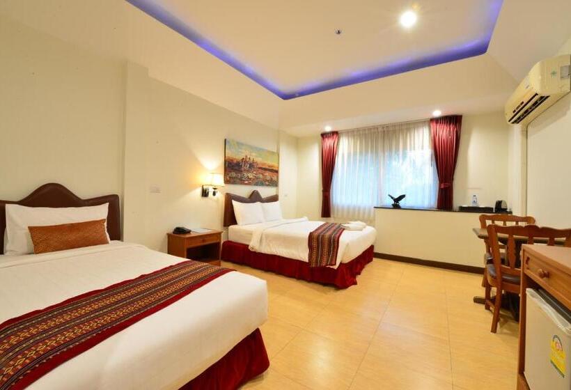 Отель Thong Somboon Club