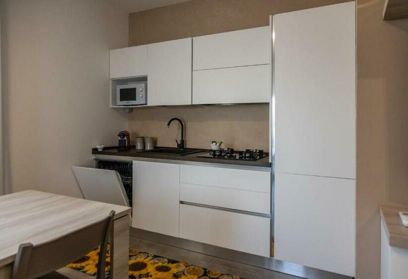 La Collina Di Montegrappa   Suites With Heated Private Pool   Suites With Shared Pool