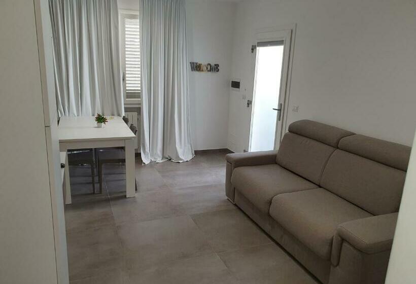 La Collina Di Montegrappa   Suites With Heated Private Pool   Suites With Shared Pool