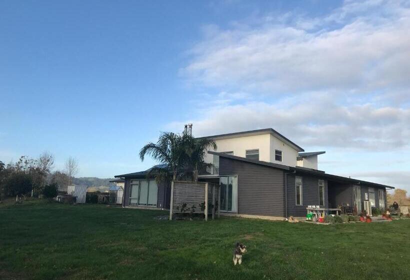 פנסיון Envisage Estate