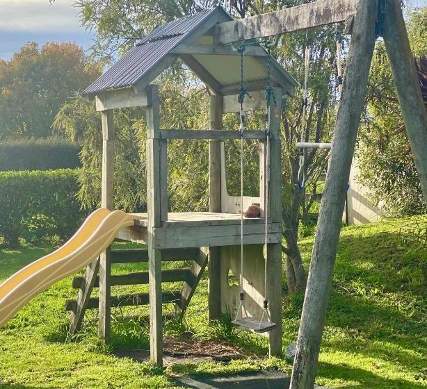 פנסיון Envisage Estate