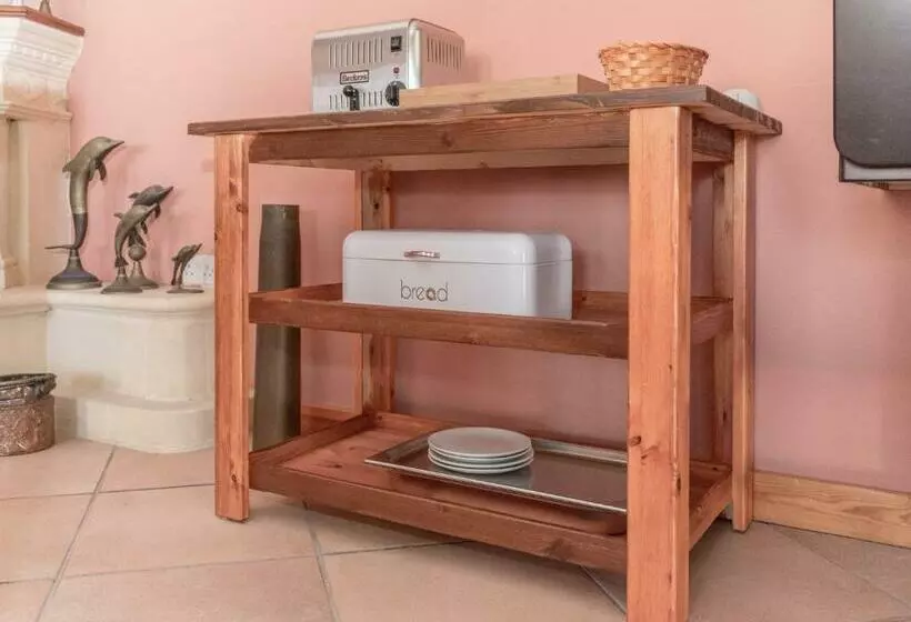 پانسیون Kikka B&b