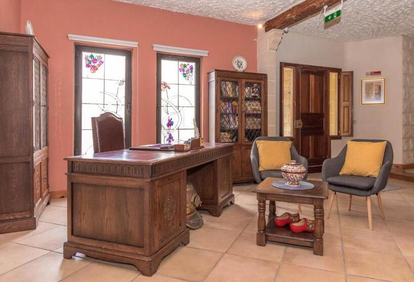 پانسیون Kikka B&b