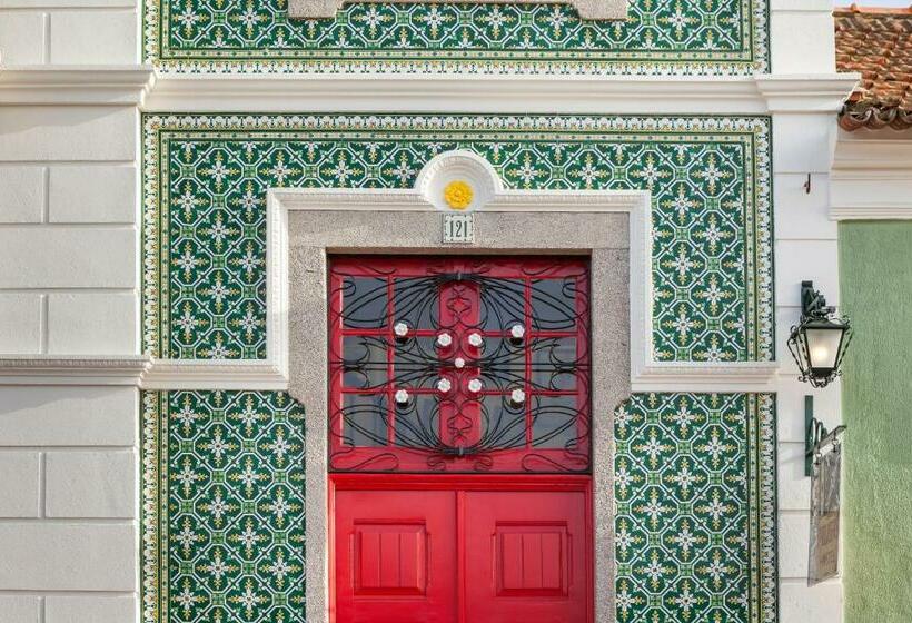 بنسيون Vintage Balcony Guesthouse