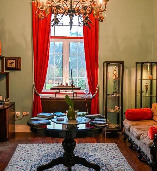 بنسيون Vintage Balcony Guesthouse