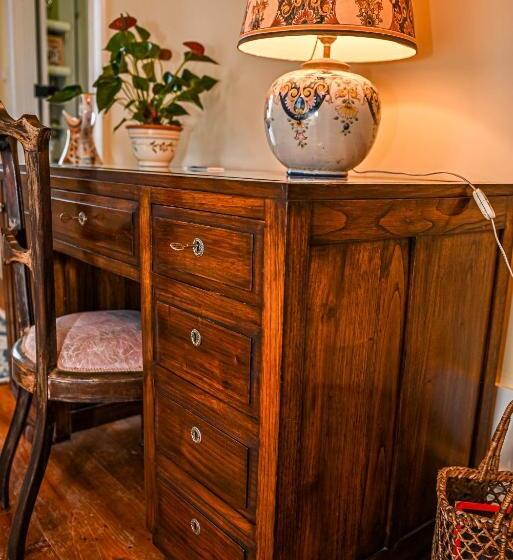 بنسيون Vintage Balcony Guesthouse