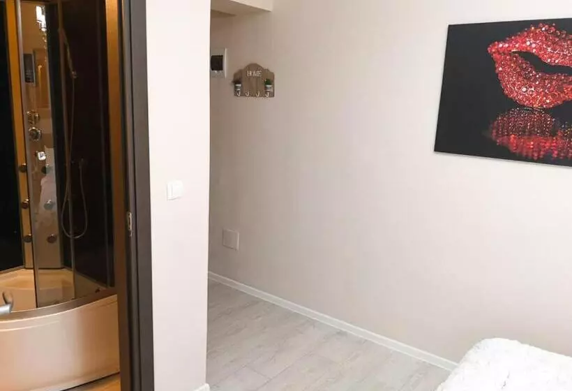 ペンション Yns Rooms