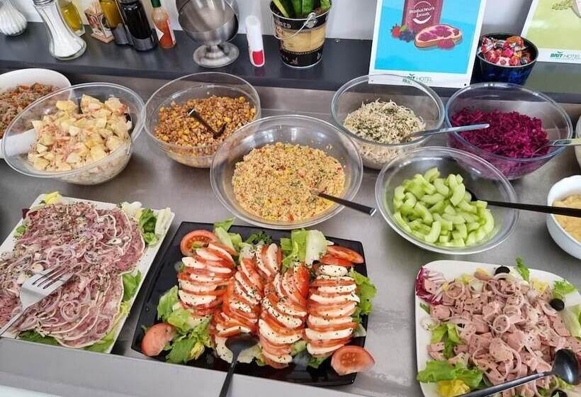 Brit Hotel La Bonne Etape