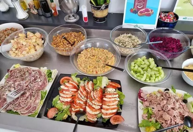 Brit Hotel La Bonne Etape