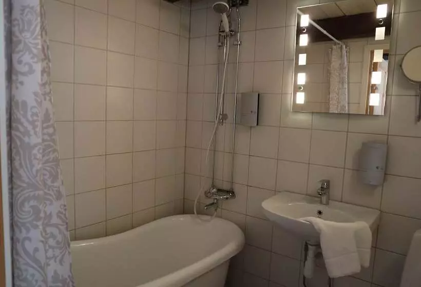 בית מלון כפרי Anno 1793 Sekelgården