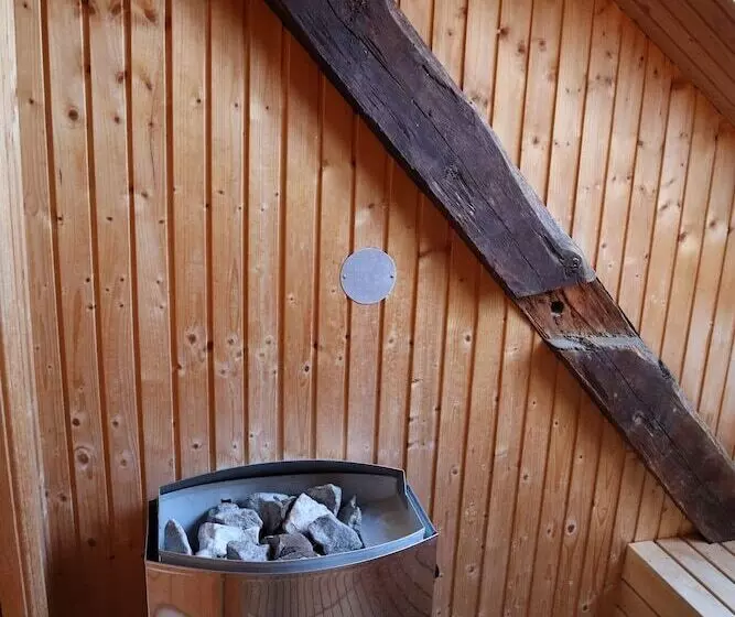 בית מלון כפרי Anno 1793 Sekelgården