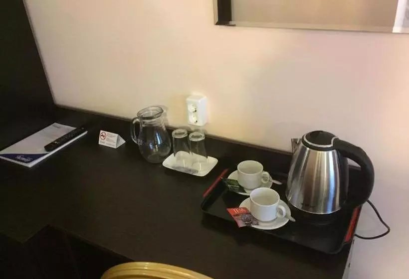 ホテル Aster Zuro