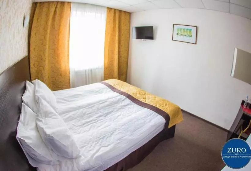 ホテル Aster Zuro