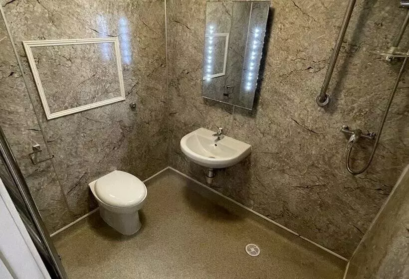 ホテル Cadmore Lodge