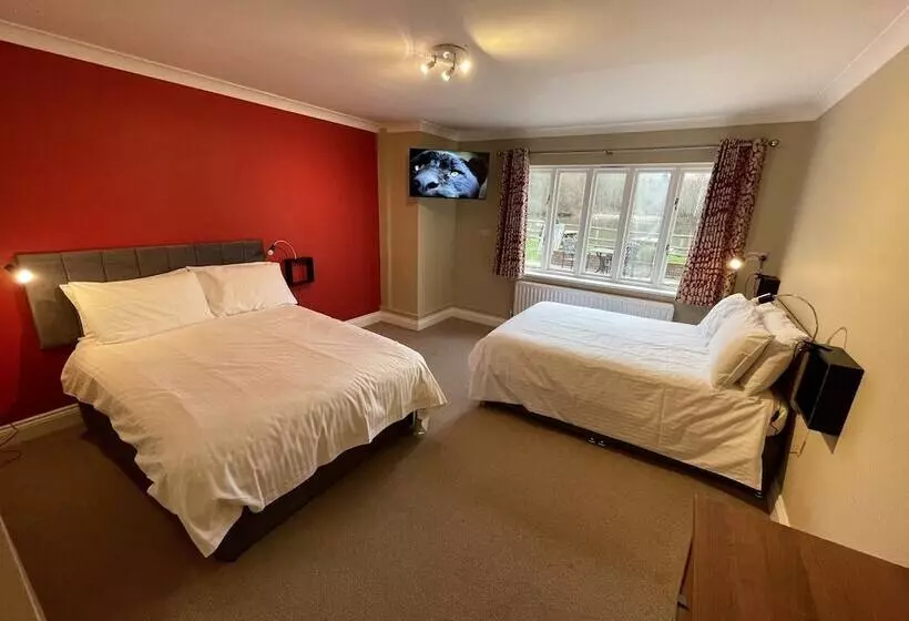 ホテル Cadmore Lodge