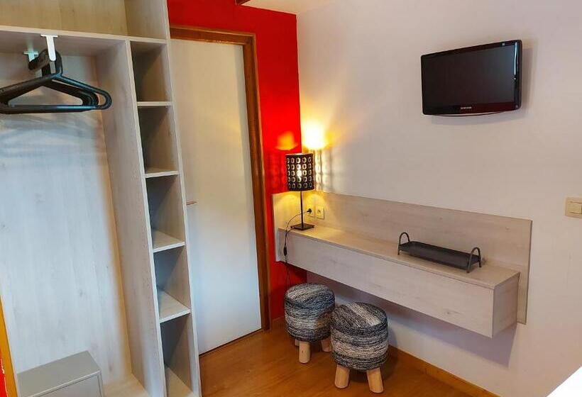 هتل Chalet Du Crey