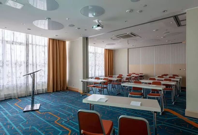 Cosmos Astrakhan Hotel, A Member Of Radisson Individuals