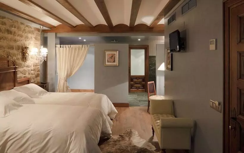 Отель Hospederia De Los Parajes