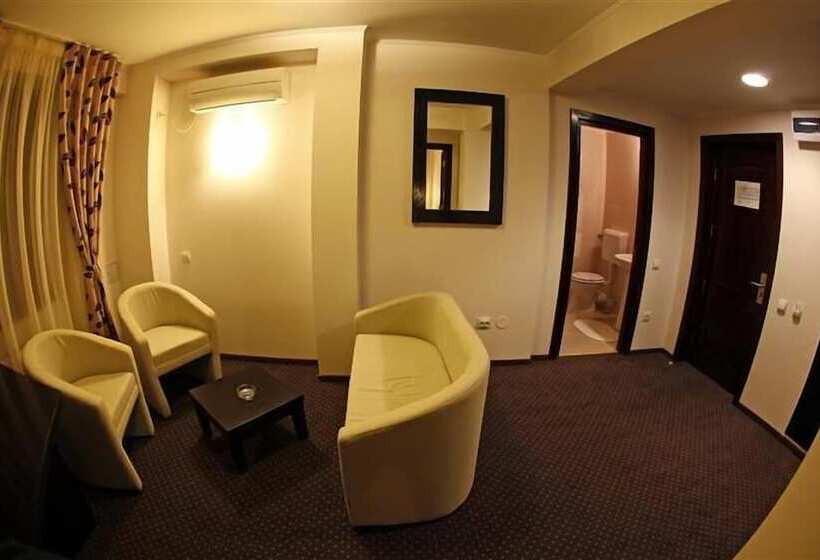 Отель Ibis Styles Pitesti Arges