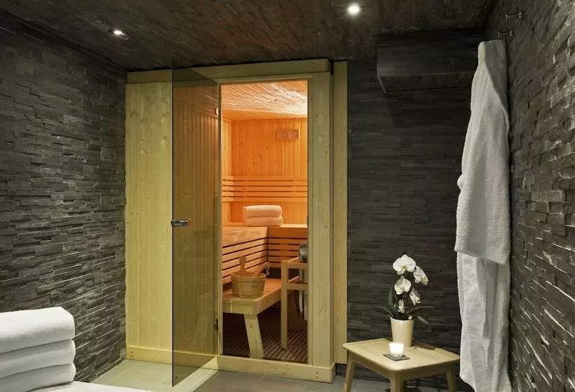 Le Faucigny Hotel De Charme & Spa