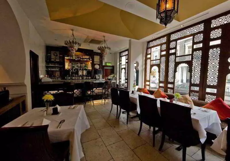 هتل Paddington Court Rooms