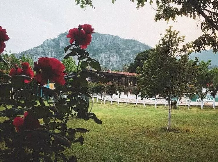 ホテル Palme Dalyan