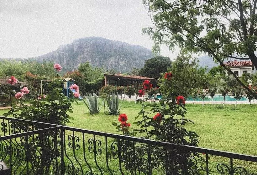 ホテル Palme Dalyan