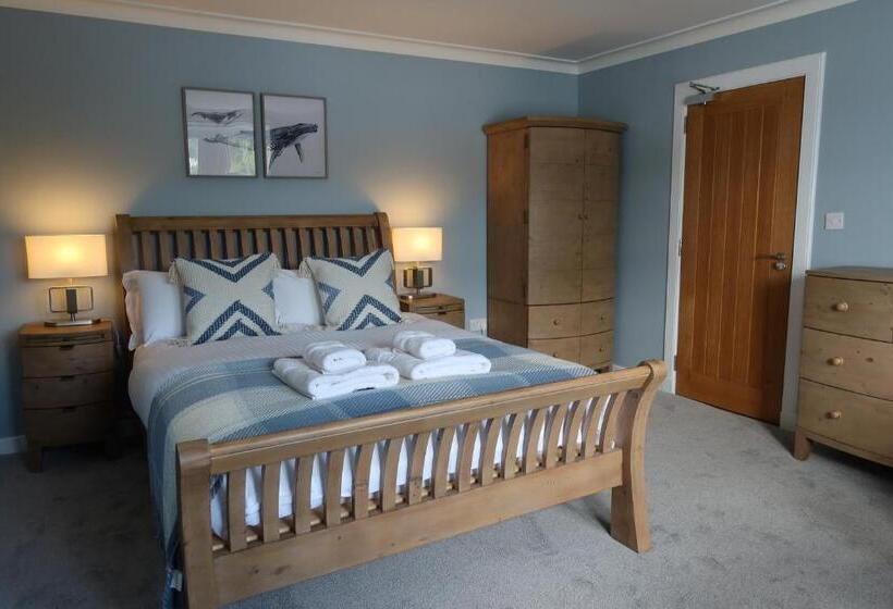 Hotel Pink House Skye