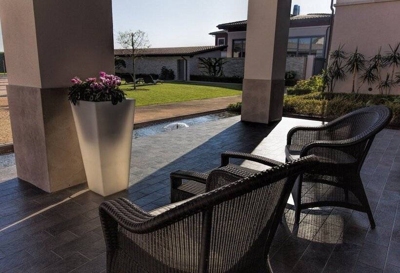 Отель & Residence Villa Bartolomea