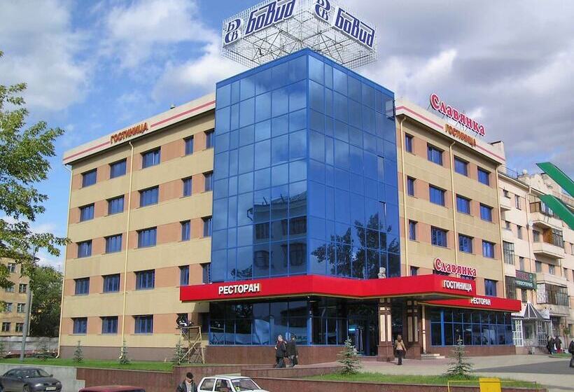 ホテル Slavyanka
